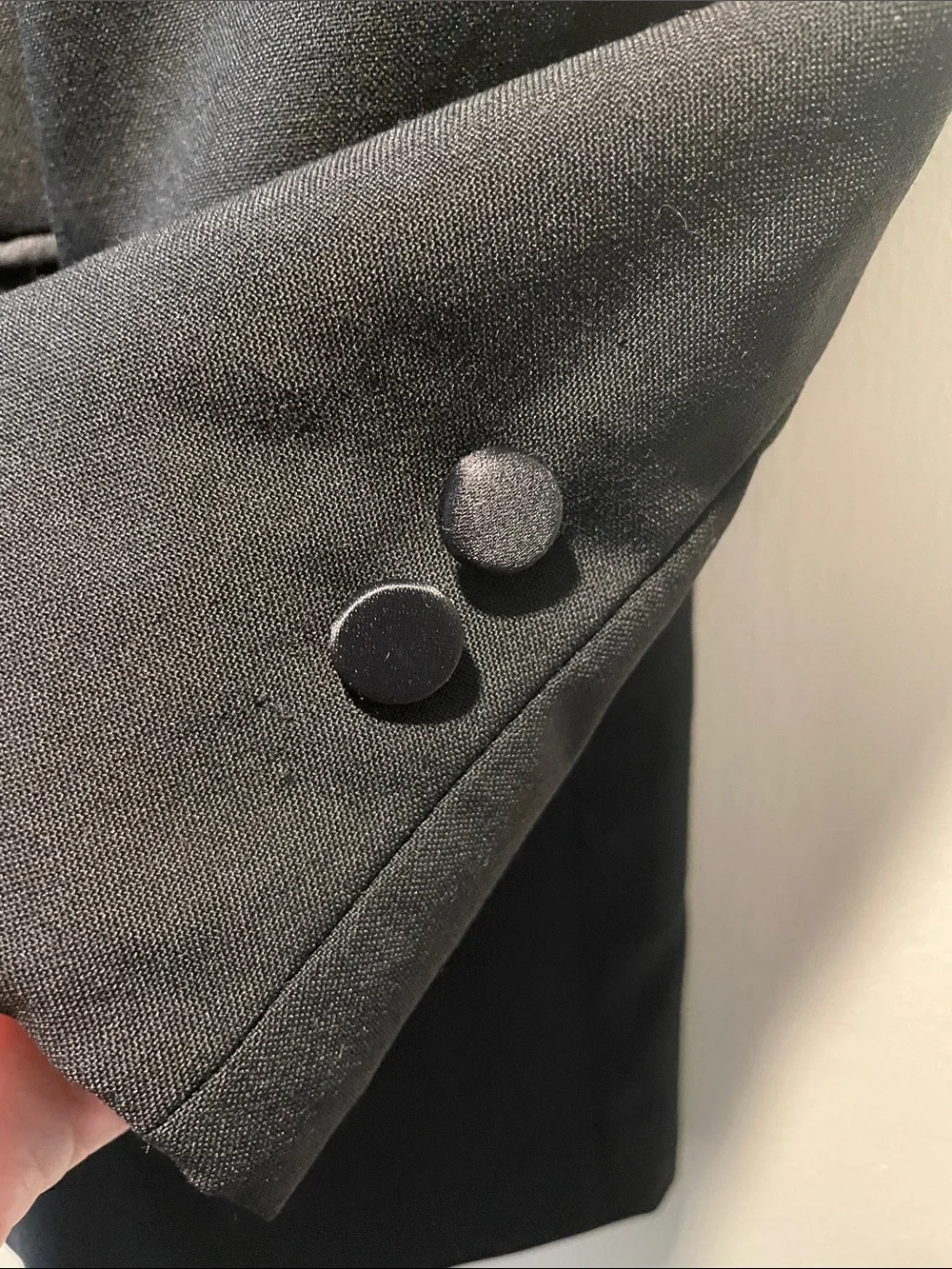 Oscar de la Renta Black Satin Notch Lapel Tuxedo Jacket - Picture 7 of 16